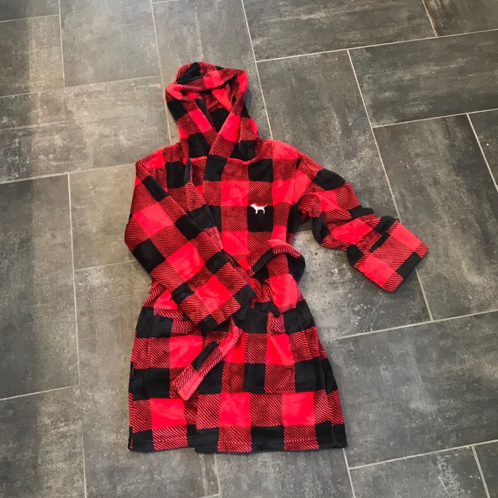 VS Pink Checkered Robe